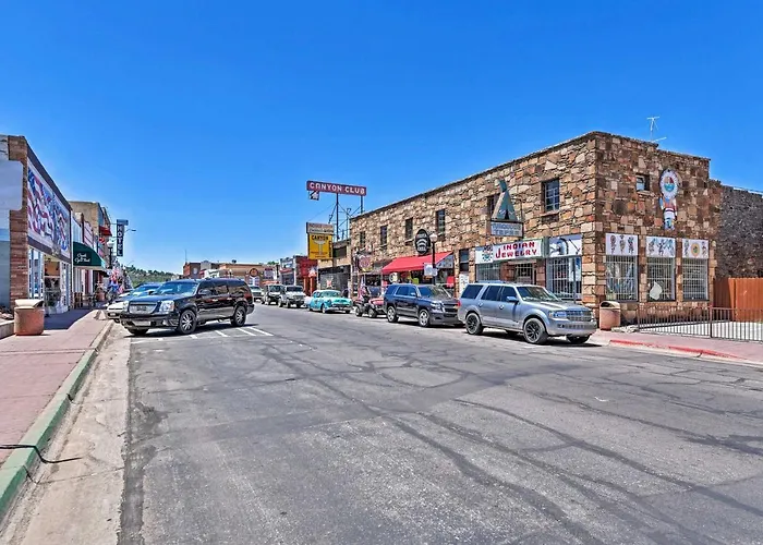 Apartment Luxe Route 66 Getaway With Aandc In Downtown Williams!